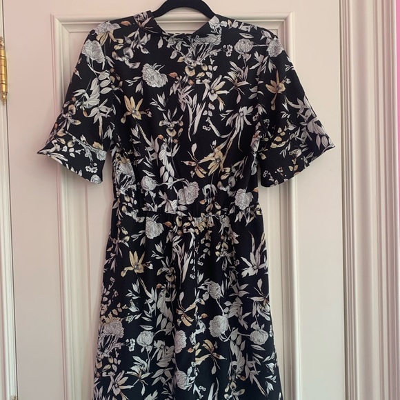 Miley + Molly dress - Picture 2 of 4